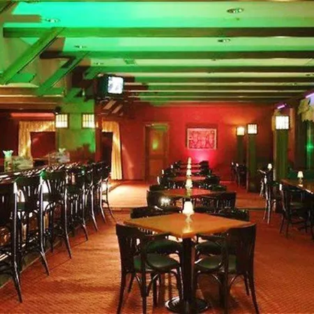 Riva Club - N 4* אוקורקאלאר